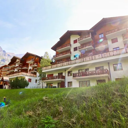 Vacation For 6 In Les Naturelles Apartment *