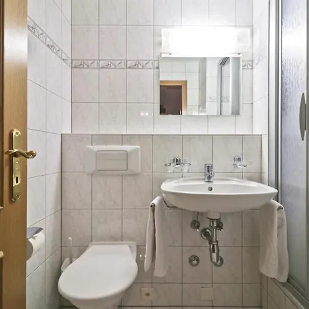 Apartment Vacation For 6 In Les Naturelles