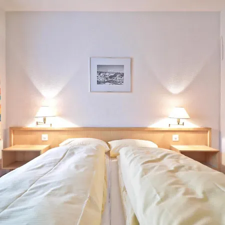 Apartment Vacation For 6 In Les Naturelles *